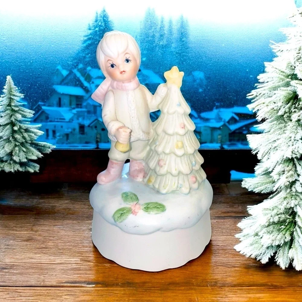 Vintage Rare Christmas Tree & Girl  Music Box Ceramic 6” Tall Wind Up